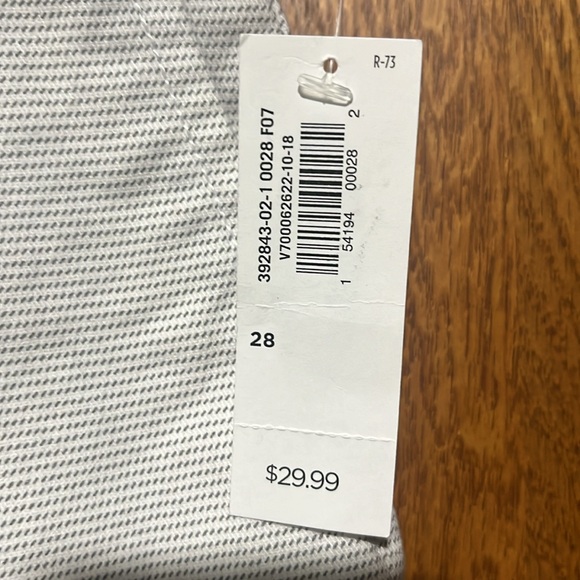 Old Navy - Picture 3 of 4